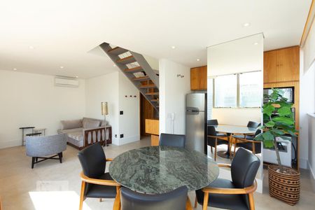 Sala de apartamento à venda com 1 quarto, 80m² em Vila Nova Conceição, São Paulo