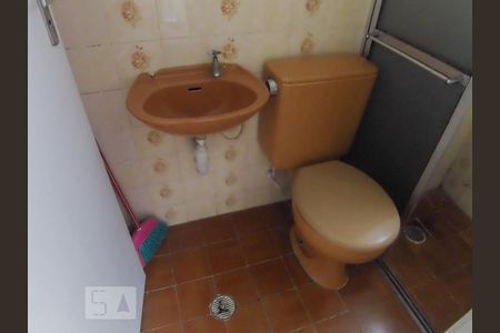 Casa para alugar com 80m², 3 quartos e 3 vagas Casa para alugar com 80m², 3 quartos e 3 vagasBanheiro