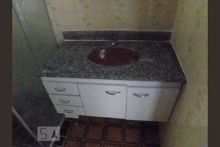 Casa para alugar com 80m², 3 quartos e 3 vagas Casa para alugar com 80m², 3 quartos e 3 vagasBanheiro