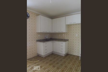 Casa para alugar com 80m², 3 quartos e 3 vagas Casa para alugar com 80m², 3 quartos e 3 vagasCozinha