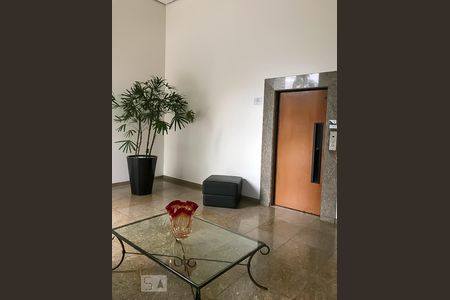 Apartamento para alugar com 137m², 3 quartos e 2 vagas Apartamento para alugar com 137m², 3 quartos e 2 vagasHall social