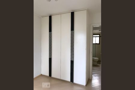 Apartamento para alugar com 137m², 3 quartos e 2 vagas Apartamento para alugar com 137m², 3 quartos e 2 vagasQuarto 2
