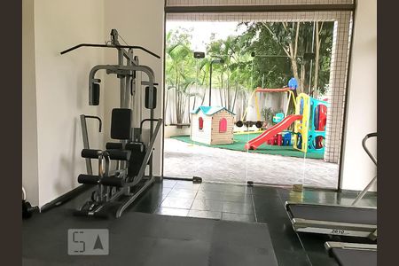 Apartamento para alugar com 137m², 3 quartos e 2 vagas Apartamento para alugar com 137m², 3 quartos e 2 vagasAcademia