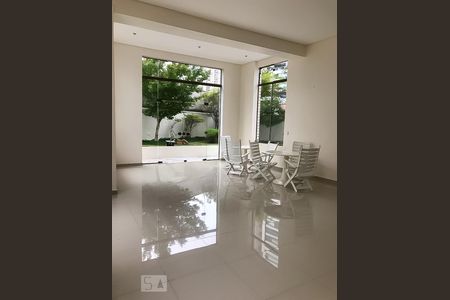 Apartamento para alugar com 137m², 3 quartos e 2 vagas Apartamento para alugar com 137m², 3 quartos e 2 vagasSalão de festas