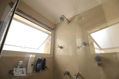 Apartamento à venda com 96m², 3 quartos e 2 vagasChuveiro