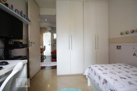 Apartamento à venda com 96m², 3 quartos e 2 vagasQuarto 2