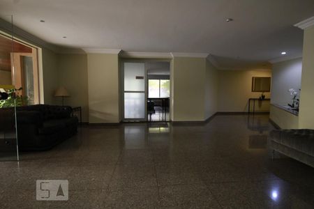 Apartamento à venda com 96m², 3 quartos e 2 vagasHall social