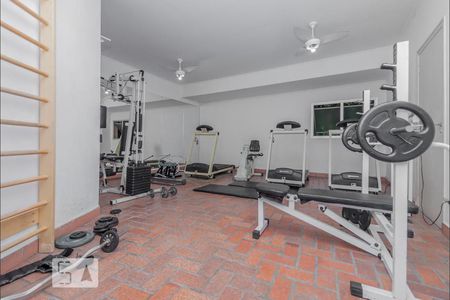 Apartamento à venda com 96m², 3 quartos e 2 vagas Apartamento à venda com 96m², 3 quartos e 2 vagasAcademia