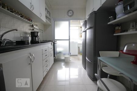 Apartamento à venda com 96m², 3 quartos e 2 vagasCozinha