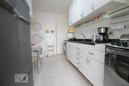 Apartamento à venda com 96m², 3 quartos e 2 vagasCozinha