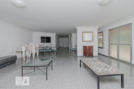 Apartamento à venda com 96m², 3 quartos e 2 vagas Apartamento à venda com 96m², 3 quartos e 2 vagasÁrea comum - Salão de festas