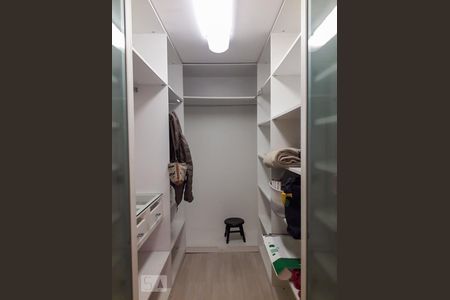 Apartamento à venda com 170m², 3 quartos e 2 vagasCloset da Suíte 3