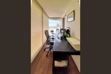 Escritório integrado na sala de apartamento para alugar com 2 quartos, 141m² em Barra da Tijuca, Rio de Janeiro