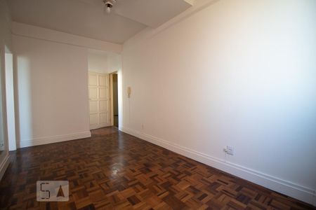 Sala de apartamento para alugar com 1 quarto, 41m² em São João, Porto Alegre