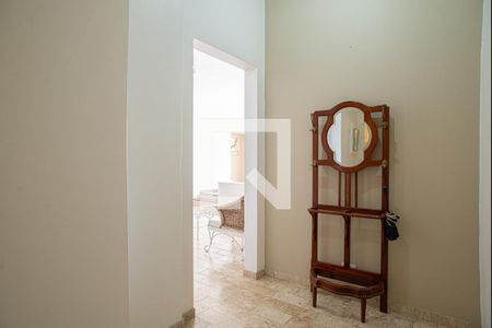 Apartamento para alugar com 168m², 3 quartos e sem vaga Apartamento para alugar com 168m², 3 quartos e sem vagaHall de entrada