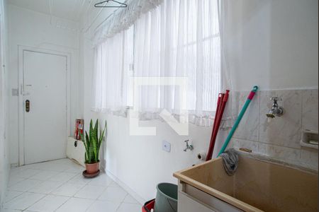 Apartamento para alugar com 168m², 3 quartos e sem vaga Apartamento para alugar com 168m², 3 quartos e sem vagaÁrea de Serviço