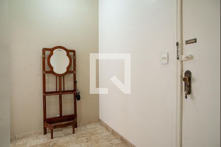 Apartamento para alugar com 168m², 3 quartos e sem vaga Apartamento para alugar com 168m², 3 quartos e sem vagaHall de entrada