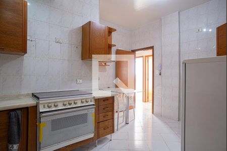 Apartamento para alugar com 168m², 3 quartos e sem vaga Apartamento para alugar com 168m², 3 quartos e sem vagaCozinha