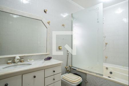 Apartamento para alugar com 168m², 3 quartos e sem vaga Apartamento para alugar com 168m², 3 quartos e sem vagaBanheiro 2