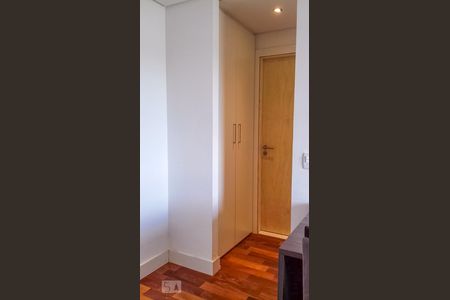 Quarto de apartamento para alugar com 1 quarto, 35m² em Quinta da Paineira, São Paulo