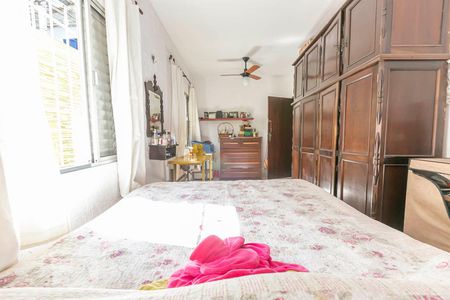 Casa à venda com 120m², 4 quartos e 2 vagasQuarto 2