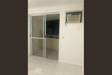 Sala de apartamento para alugar com 1 quarto, 42m² em Jacarepaguá, Rio de Janeiro