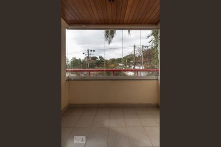 Apartamento para alugar com 65m², 2 quartos e 1 vagaSacada