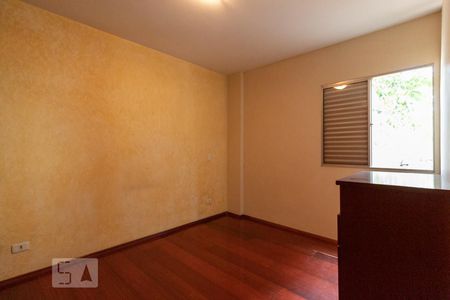 Quarto 1 de apartamento para alugar com 2 quartos, 65m² em Quitaúna, Osasco