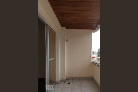 Apartamento para alugar com 65m², 2 quartos e 1 vagaSacada