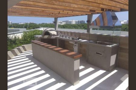 Apartamento à venda com 80m², 2 quartos e 1 vaga Apartamento à venda com 80m², 2 quartos e 1 vagaÁrea comum - Churrasqueira