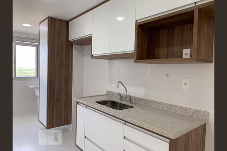 Apartamento à venda com 80m², 2 quartos e 1 vaga Apartamento à venda com 80m², 2 quartos e 1 vagaCozinha e Área de Serviço