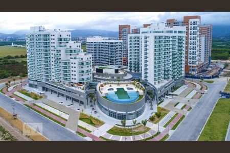 Apartamento à venda com 80m², 2 quartos e 1 vaga Apartamento à venda com 80m², 2 quartos e 1 vagaFachada do Condomínio