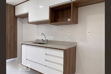Apartamento à venda com 80m², 2 quartos e 1 vaga Apartamento à venda com 80m², 2 quartos e 1 vagaCozinha