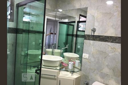 Banheiro de apartamento para alugar com 3 quartos, 100m² em Vila Valparaíso, Santo André