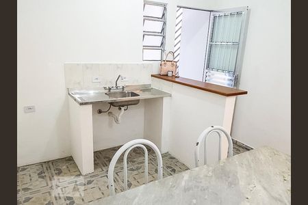 Cozinha de casa para alugar com 2 quartos, 60m² em Mooca, São Paulo