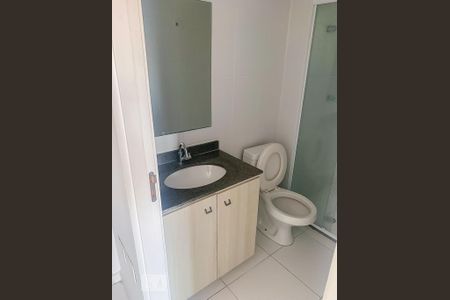 Banheiro de apartamento para alugar com 1 quarto, 32m² em Jardim Santa Terezinha (zona Leste), São Paulo