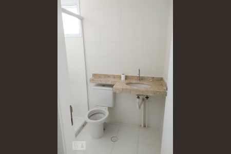 Banheiro de apartamento à venda com 2 quartos, 55m² em Vila Prudente, São Paulo