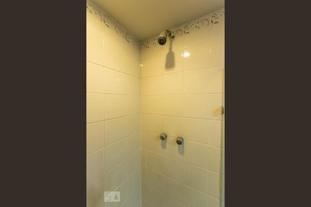 Apartamento à venda com 215m², 4 quartos e 3 vagas Apartamento à venda com 215m², 4 quartos e 3 vagasBanheiro Social