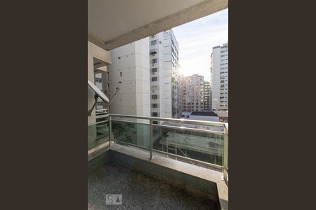 Varanda da Suite 1 de apartamento para alugar com 4 quartos, 215m² em Icaraí, Niterói