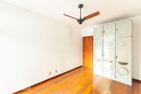 Apartamento à venda com 215m², 4 quartos e 3 vagas Apartamento à venda com 215m², 4 quartos e 3 vagasQuarto 3