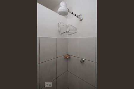 Banheiro de kitnet/studio para alugar com 1 quarto, 40m² em Bela Vista, São Paulo