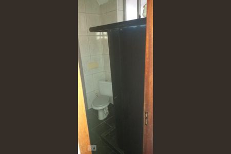 Banheiro de apartamento à venda com 2 quartos, 60m² em Braz de Pina, Rio de Janeiro