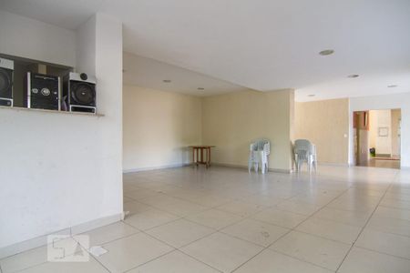 Área comum - Salão de festas de apartamento para alugar com 2 quartos, 50m² em Taquara, Rio de Janeiro