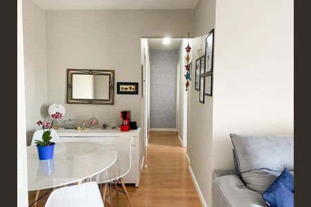 Apartamento à venda com 58m², 2 quartos e 1 vagaCorredor