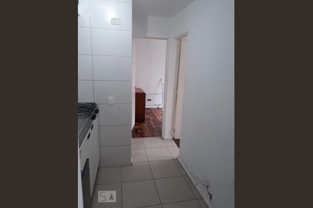 Corredor de apartamento para alugar com 2 quartos, 47m² em Centro, Curitiba