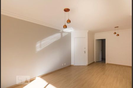 Sala de apartamento à venda com 4 quartos, 95m² em Jardim Prudência, São Paulo