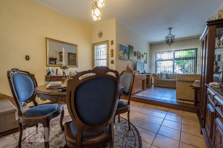 Sala de casa para alugar com 3 quartos, 220m² em Vila Cordeiro, São Paulo