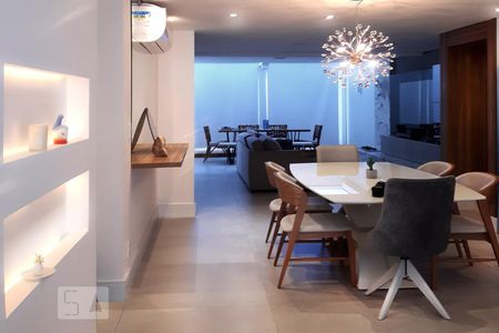 Apartamento para alugar com 140m², 3 quartos e 1 vagaSala