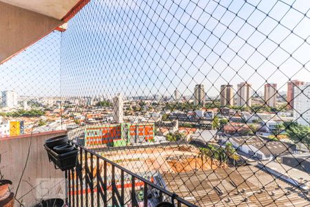 Apartamento à venda com 60m², 2 quartos e 1 vaga Apartamento à venda com 60m², 2 quartos e 1 vagaVaranda