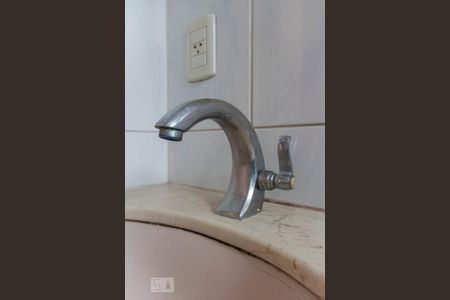 Banheiro Social de apartamento à venda com 2 quartos, 62m² em Vila Campestre, São Paulo